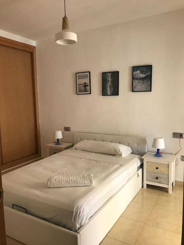 베나자라프 Espectacular Residencial En 1A Linea Con Piscina 아파트 외부 사진