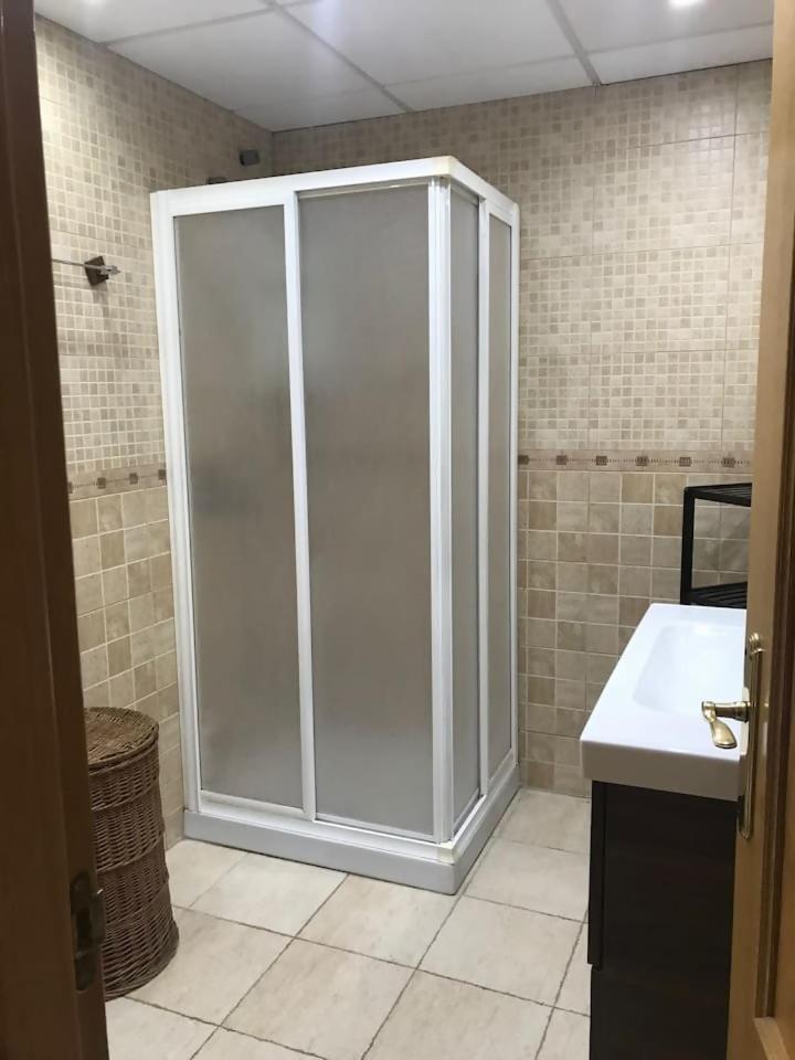 베나자라프 Espectacular Residencial En 1A Linea Con Piscina 아파트 외부 사진