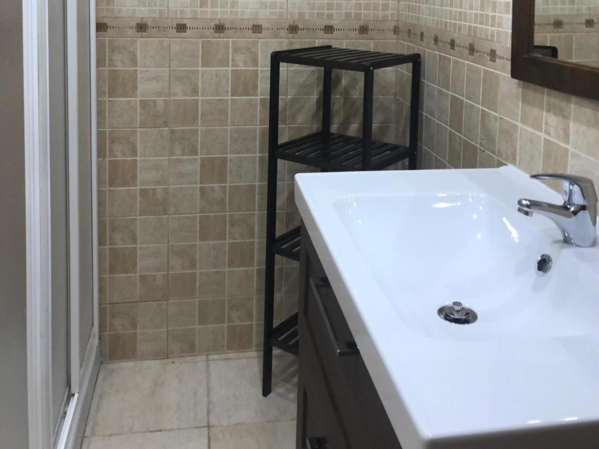 베나자라프 Espectacular Residencial En 1A Linea Con Piscina 아파트 외부 사진