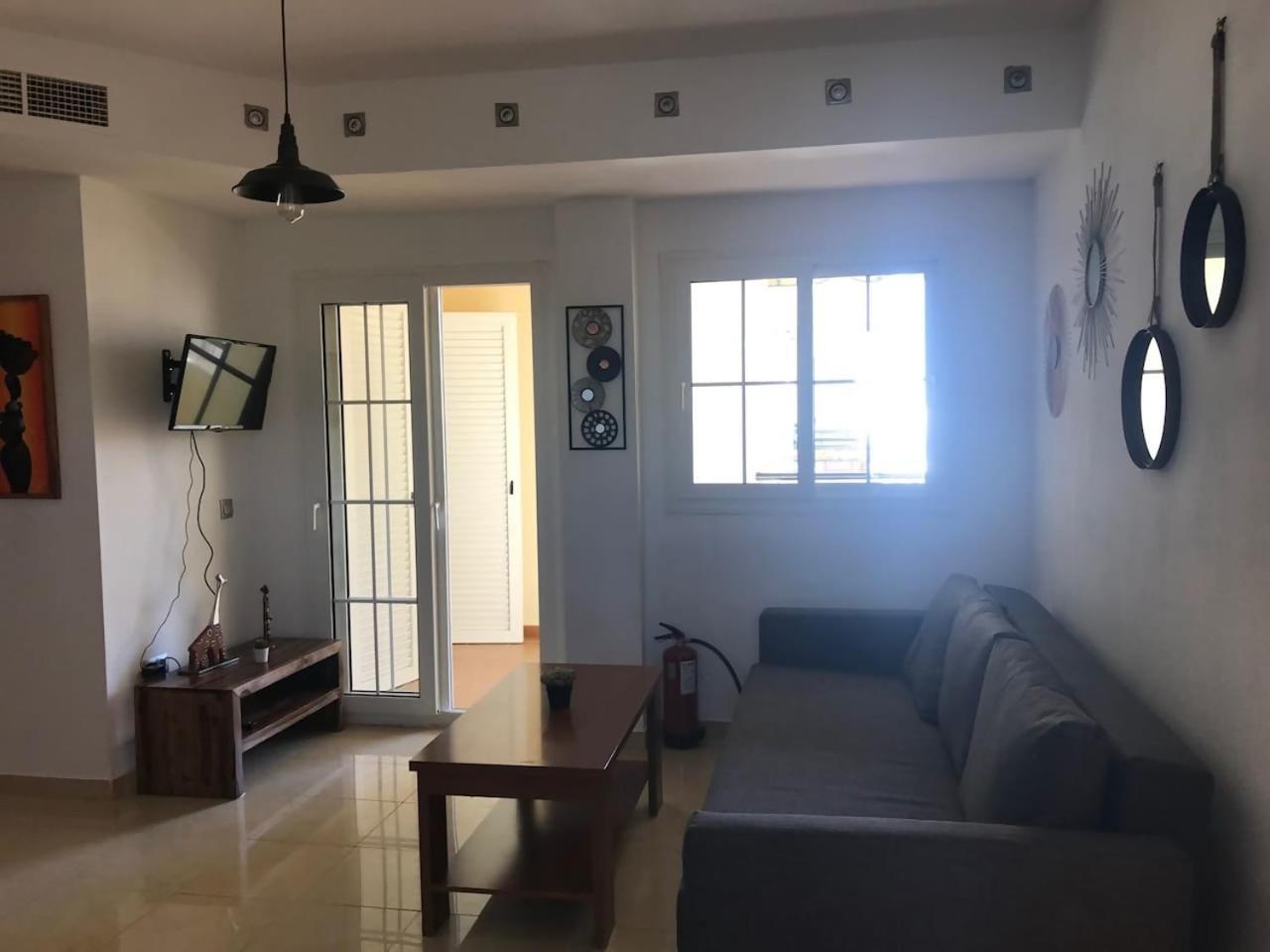 베나자라프 Espectacular Residencial En 1A Linea Con Piscina 아파트 외부 사진