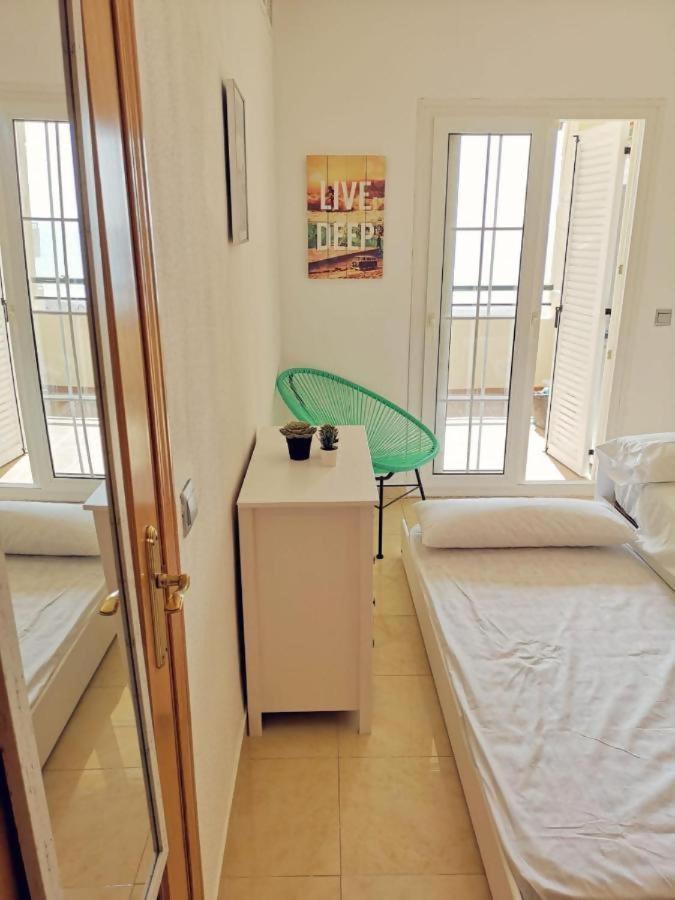 베나자라프 Espectacular Residencial En 1A Linea Con Piscina 아파트 외부 사진