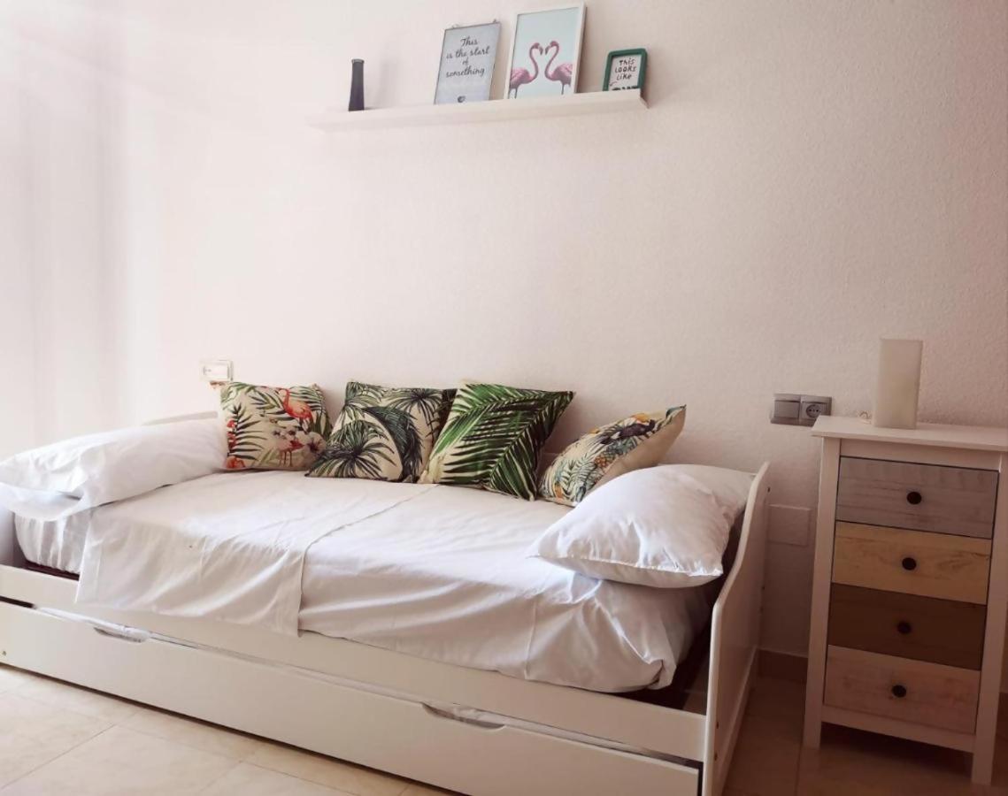베나자라프 Espectacular Residencial En 1A Linea Con Piscina 아파트 외부 사진